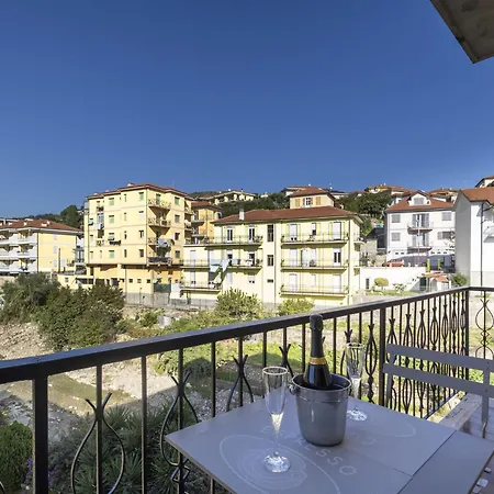 Casa Di Elena 300mt Dal Mare By Interhome