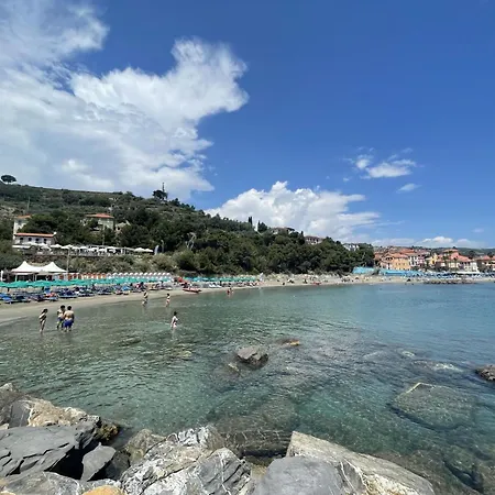 Casa Di Elena 300mt Dal Mare By Interhome * San Lorenzo al Mare